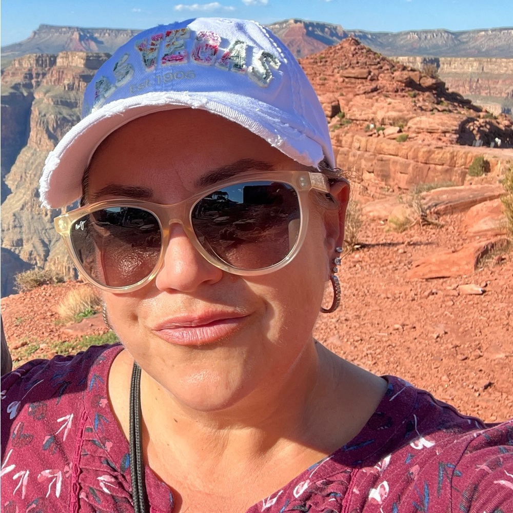 Meet your Posher, Jennifer